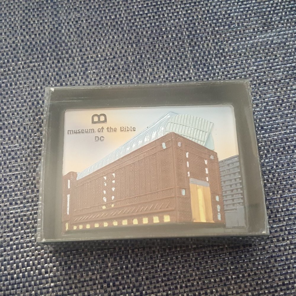Museum of the Bible collectible magnet souvenir Washington, D.C. memorabilia